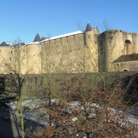 Appartamento Chateau Fort Plein Cadre Sedan